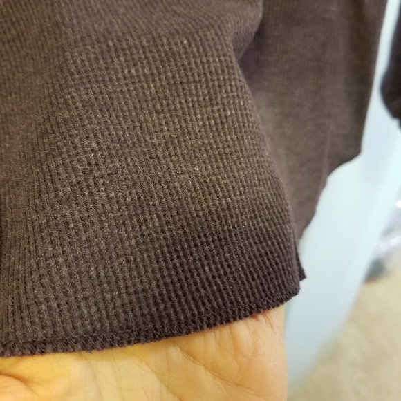 Gap medium thermal tee - Picture 5 of 5